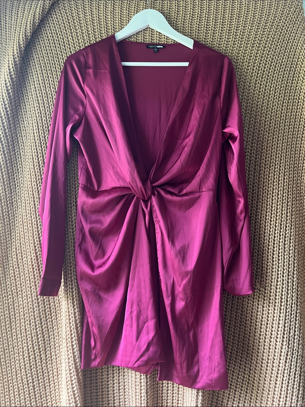 Fashion Nova Deep Rose Twist-Front Long Sleeve Tunic